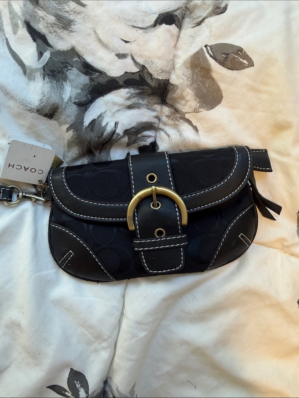Y2K Coach Soho Signature Buckle Wristlet Pouch No M3U-1811